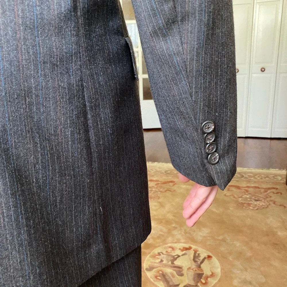 Hart Schaffner & Marx Gray Pinstripe Virgin Wool Men's Suit Made in USA